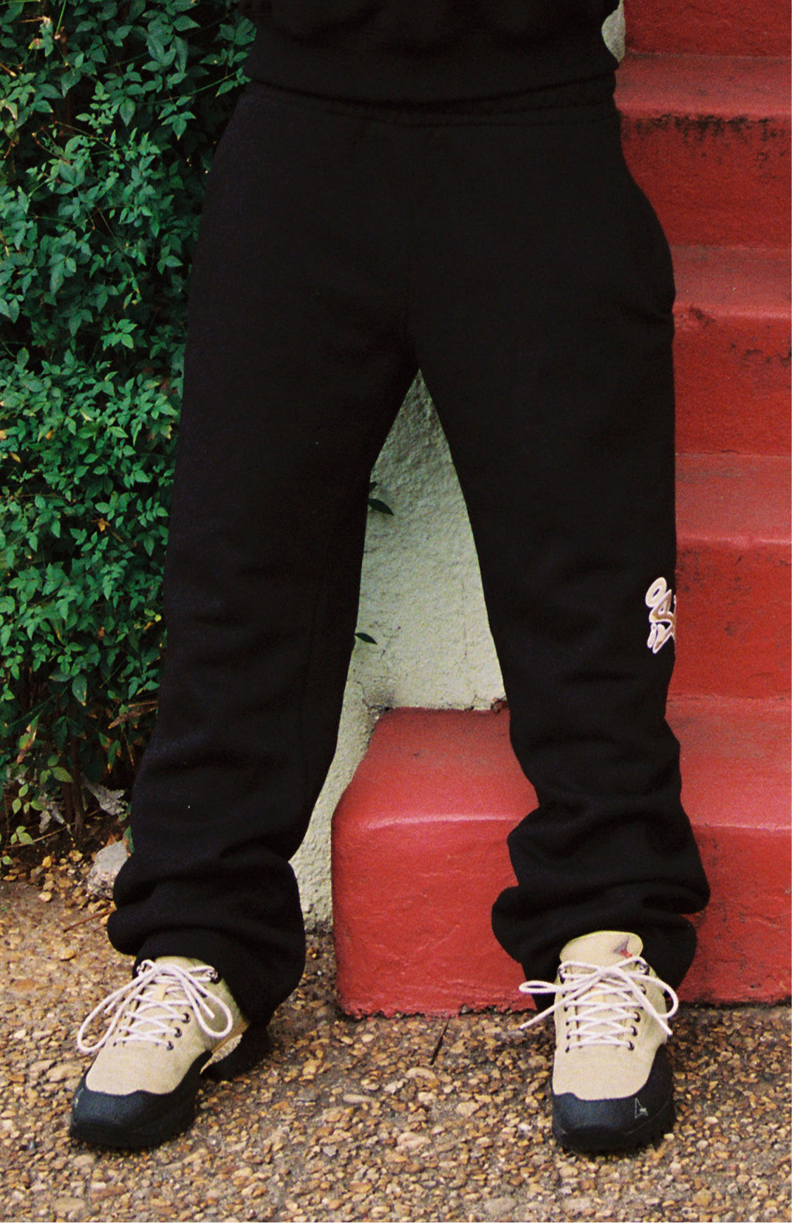 Skraffiti Sweats Black